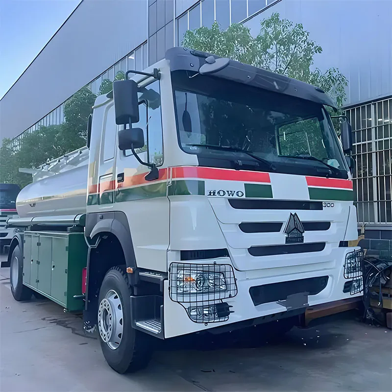 Sinotruk National VI Fuel Tanker Truck