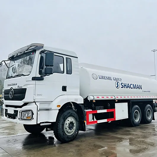 SHACMAN H3000 20-Cubic-Meter Sprinkler Truck