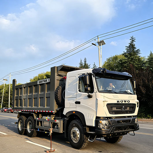 sinotruck HOWO T7S dump truck
